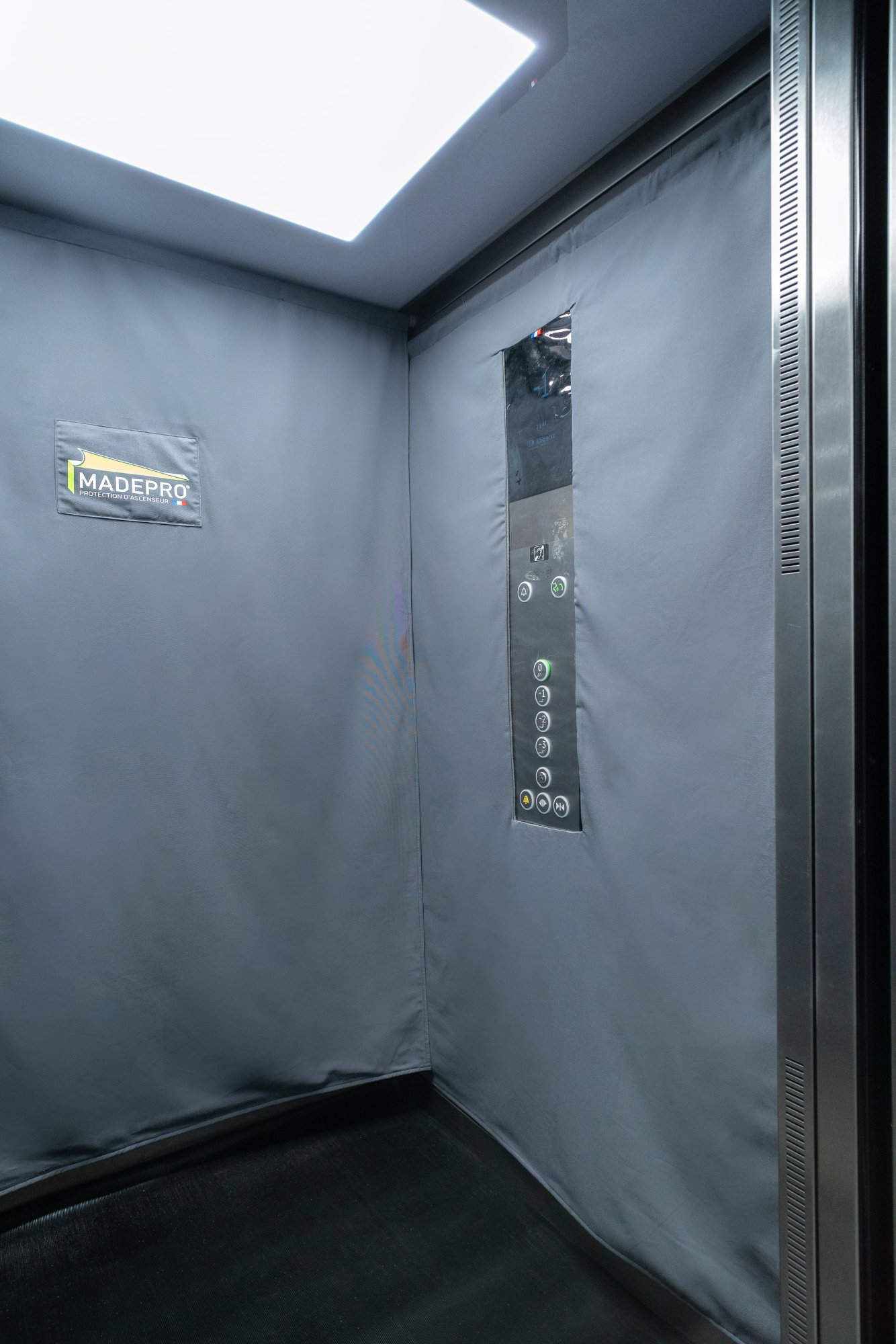 Bâche ascenseur protection déménagement